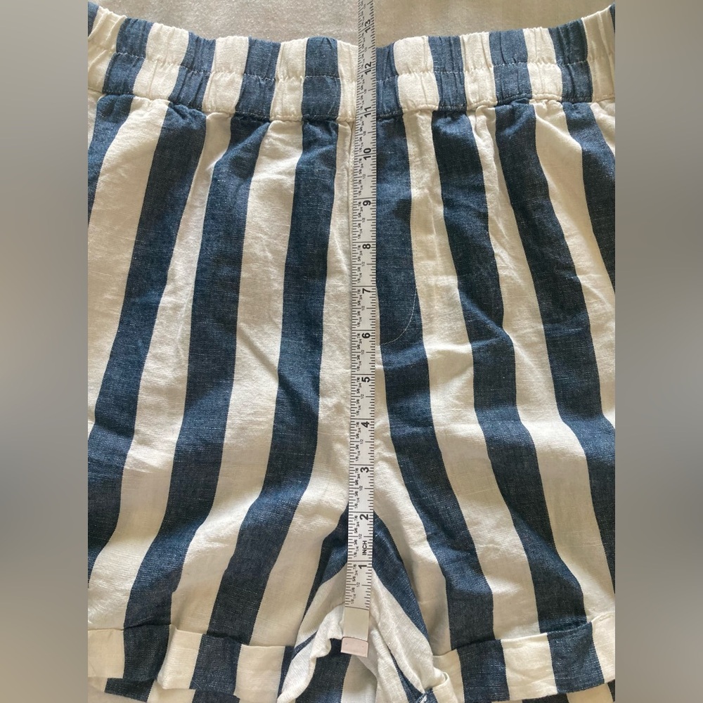 PACT Rhea Tabbed Shorts in Mariners Stripe, Size Large - Picture 14 of 16
